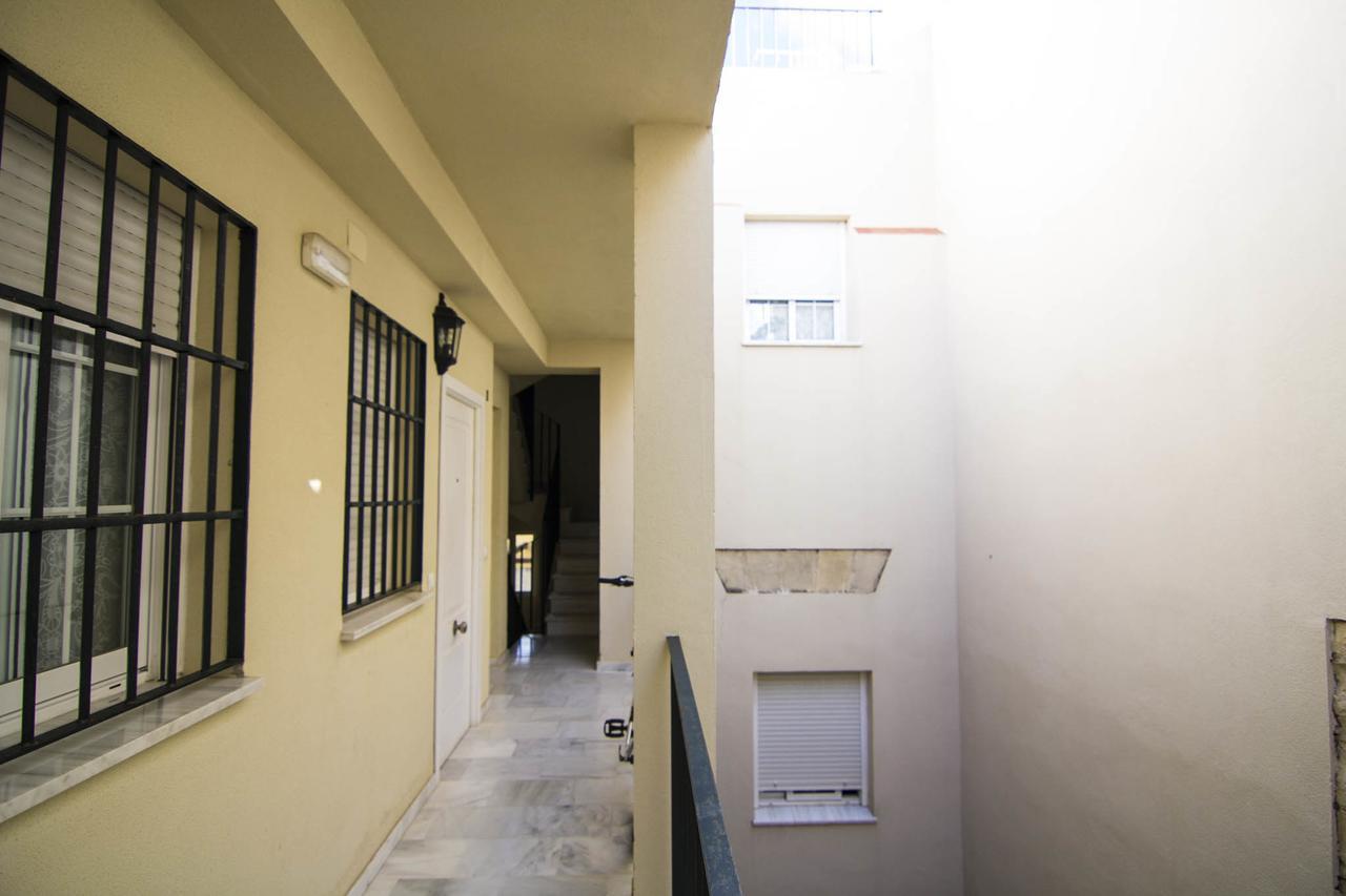 Apartamentos Aloha 2 Centro เอลปูแอร์โต เด ซานตามาริอา ภายนอก รูปภาพ
